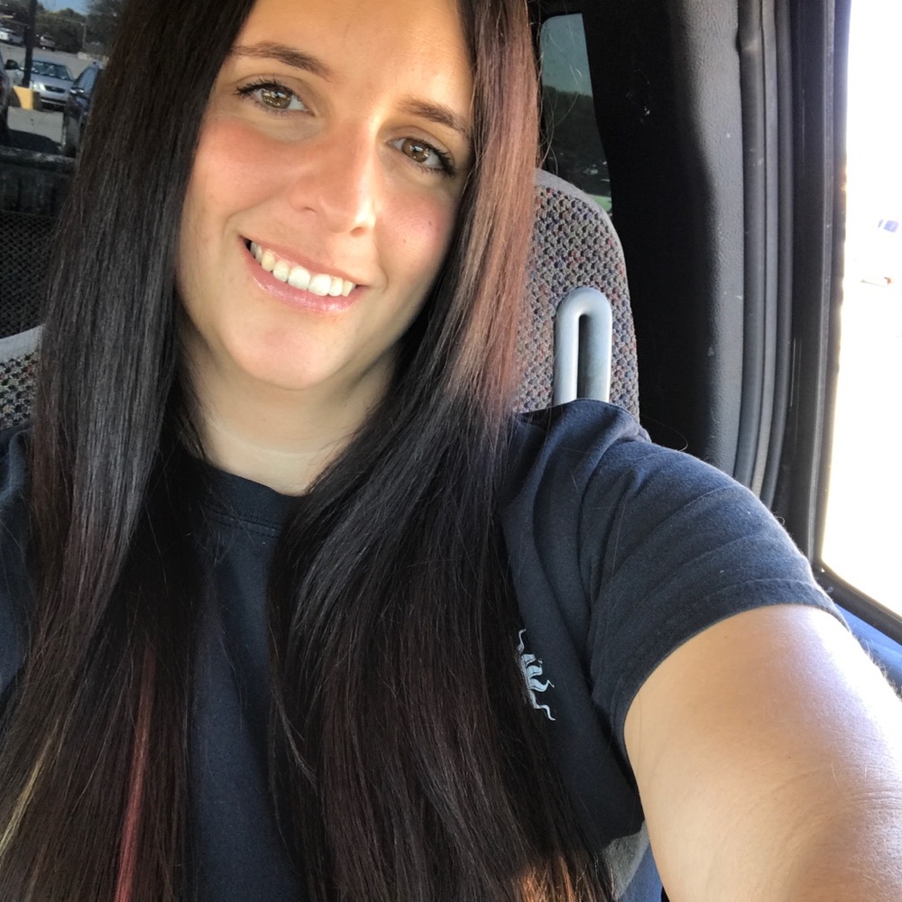 Meet your Posher, Kendra